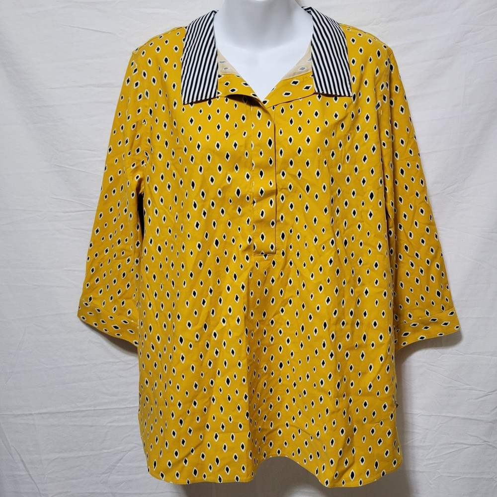 Chico's No Iron Button Back Tunic Blouse Yellow Diamonds Size 2 US 12 3/4 Sleeve